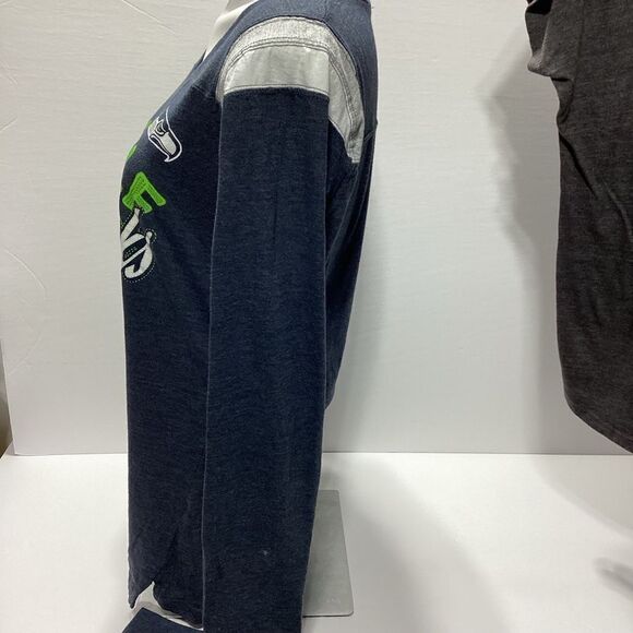 Seattle Seahawks T-Shirt Lot Women’s Long Sleeve Short Sleeve NFL Majestic L - Picture 3 of 8